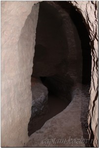 Внутри подземных канатов