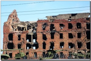Разрушенная боями мельница в городе Волгограде