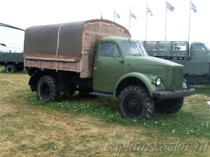 Старый грузовой автомобиль-фургон ГАЗ в техническом музее города Тольятти