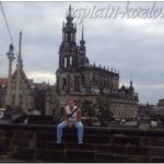 Капитан Козлов на фоне Дрездена