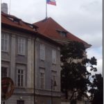 Кто забыл - мы в Чехии. Флаг намекает.