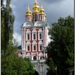 В Новодевичьем монастыре