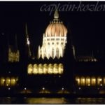 Здание Парламента Венгерской республики с противоположного берега Дуная. Будапешт