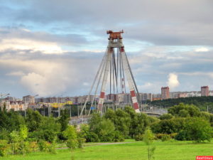 Мост через реку Шексну в городе Череповце