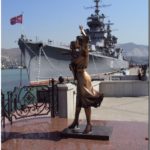 Памятник женам моряков на набережной Адмирала Серебрякова. Новороссийск, 2012й год