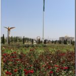 Государственный флаг в парке Национального флага. Душанбе. Таджикистан. Средняя Азия