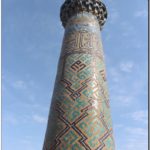 Минарет медресе Шер-Дор. Самарканд. Узбекистан. Средняя Азия