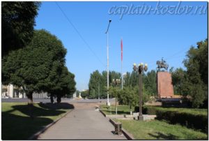 Памятник Манасу. Бишкек. Кыргызстан